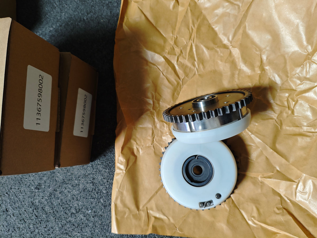 BMW Camshaft Gear    11367598002   11367567498
