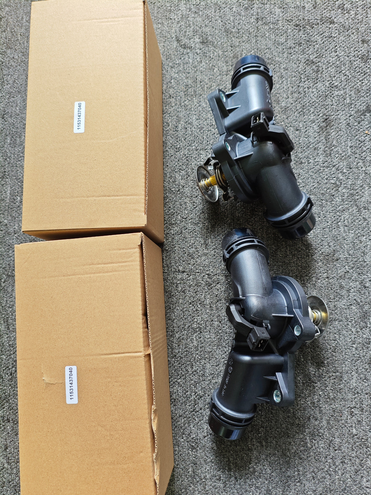 BMW Thermostat 11531437040=11530139877=11537509227=11531436823