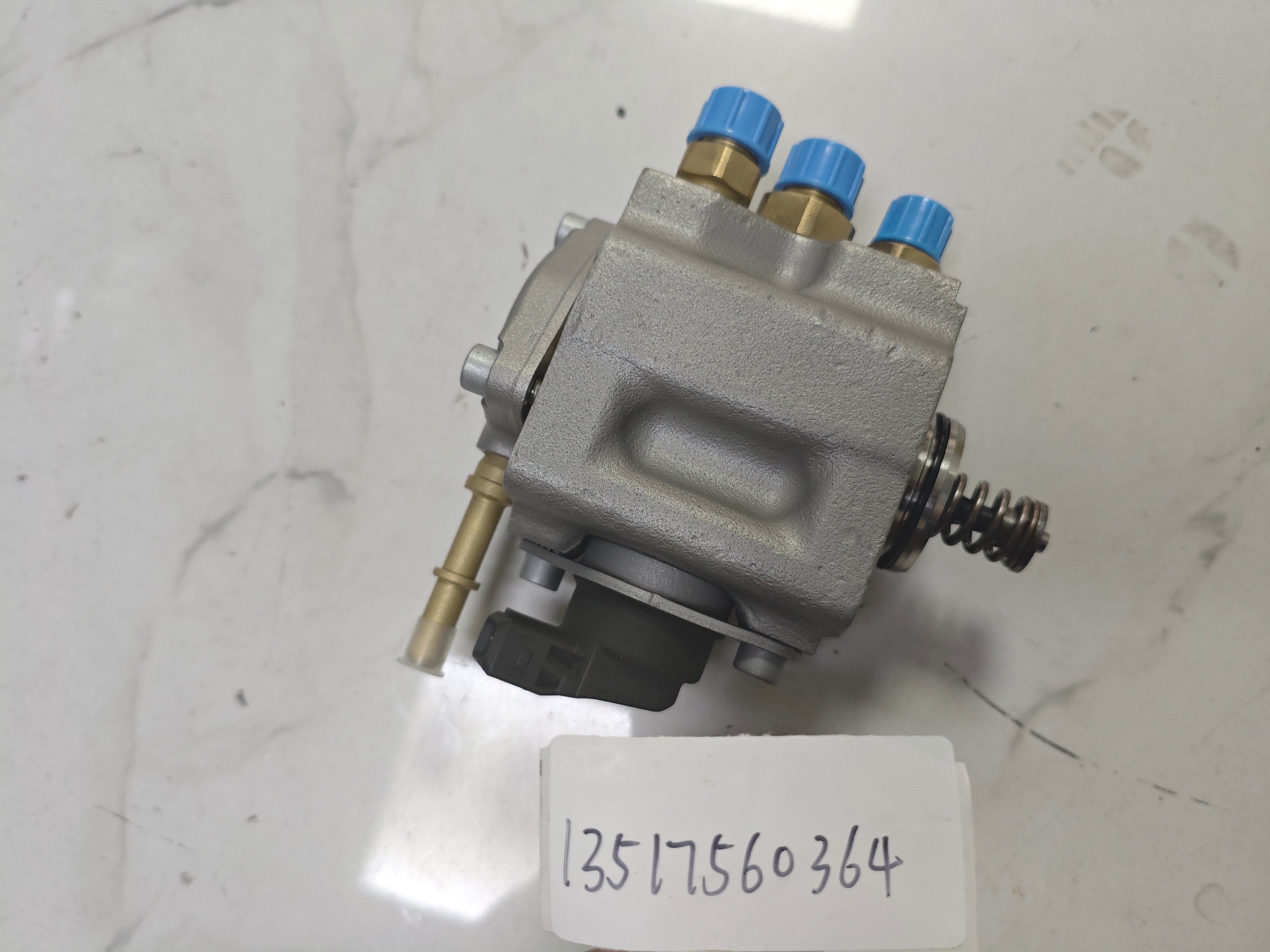 BMW High Pressure Pump  0261520042 /13517560364