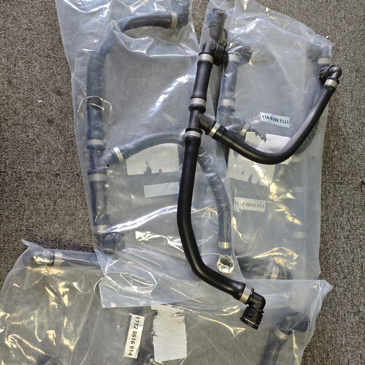 BMW  Radiator Hose   17128616914