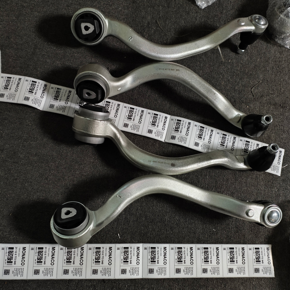 BMW   Control Arm    31126773950=31126863170   Front  Right