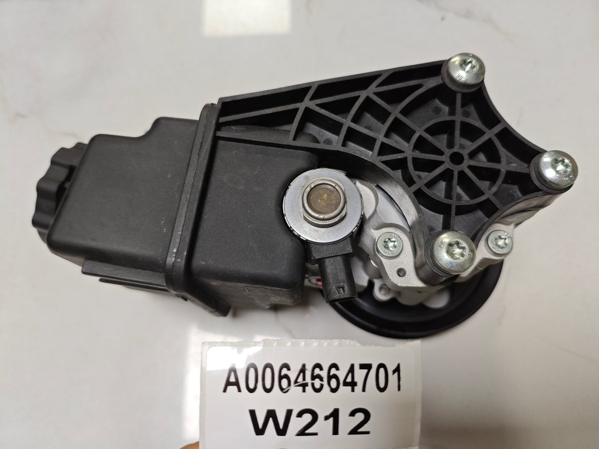 MERCEDES-BENZ  Power Steering Pump   A0064664701 /A0064661501 /A0064662601